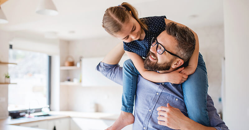 Father-and-daughter-protect-citizens